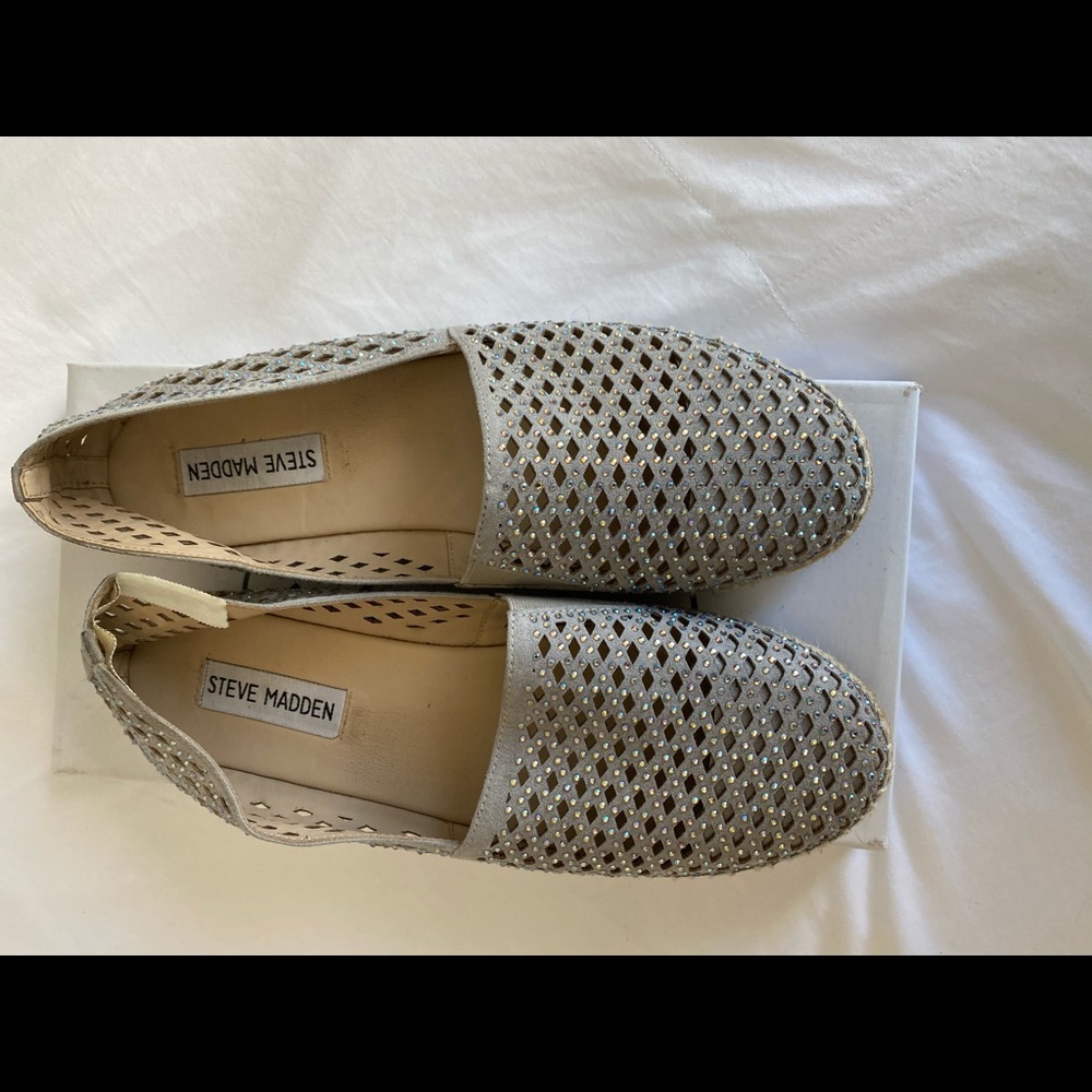 Steve Madden Pretty Grey Multi Flats (Size 7.5) - image 3